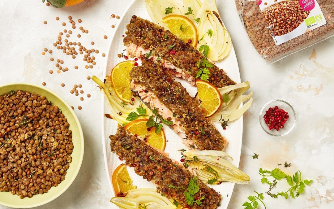 Saumon en croûte de lentilles rosées, fenouil à l&rsquo;orange